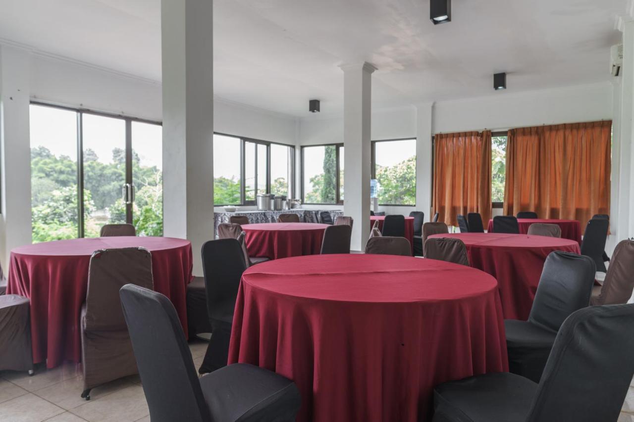 Reddoorz Plus At Hotel Negeri Baru Lodaya Puncak Богор Екстер'єр фото